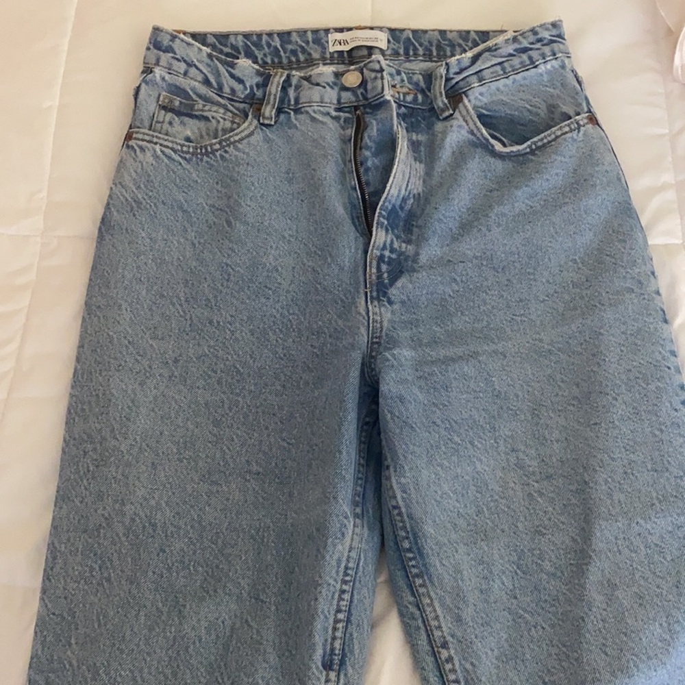 Zara mom fit jeans (size 10 US)